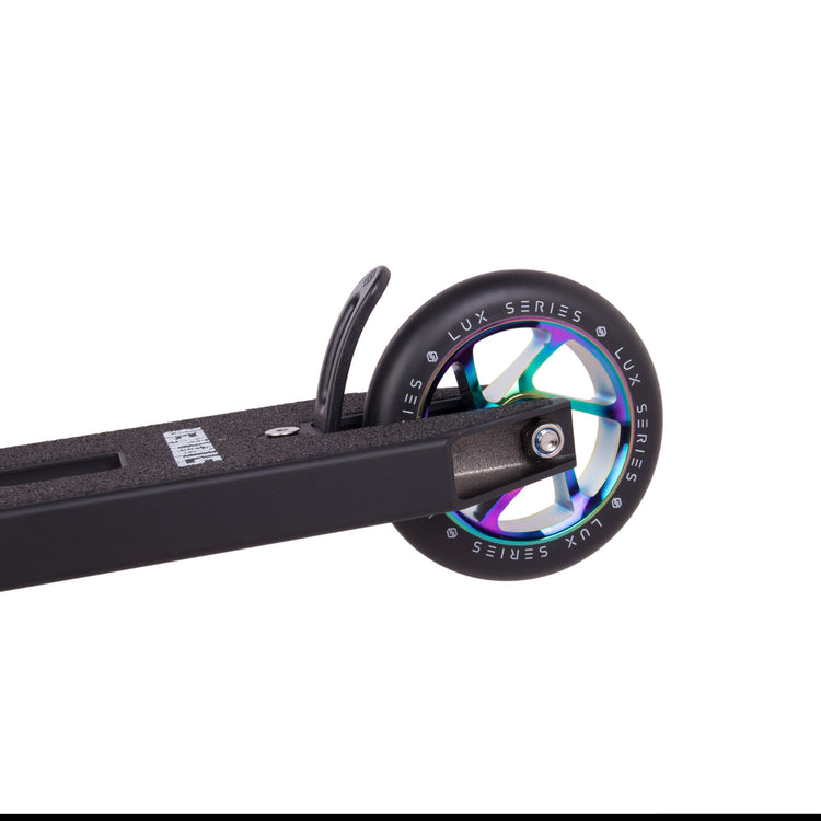 Striker Essential Trick Løbehjul - Black/Rainbow-ScootWorld.dk